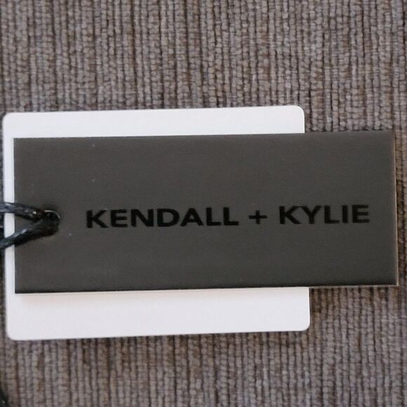 Kendall & Kylie Women's Mesh Trim Tie Dye Snake Triangle Bikini Set Size… - Picture 9 of 16